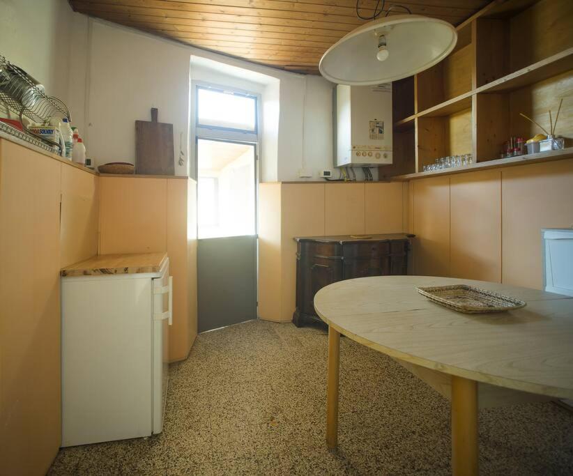 Top Location Lucca Apartment Luaran gambar