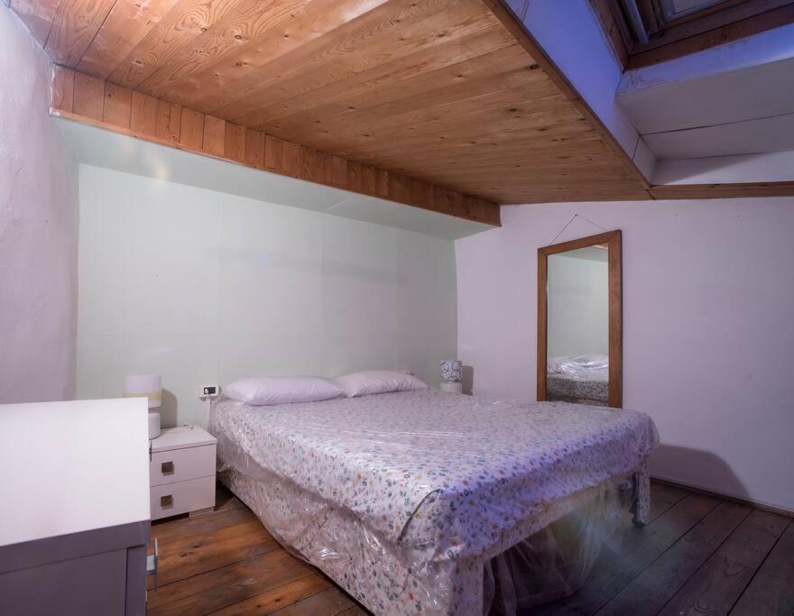 Top Location Lucca Apartment Luaran gambar