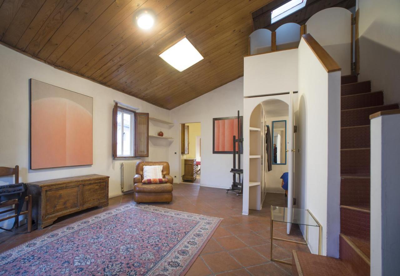 Top Location Lucca Apartment Luaran gambar